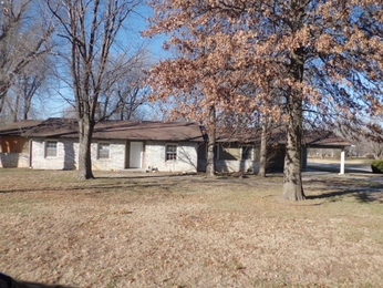 605 S Forewood Rd, Arkansas City, KS 67005 