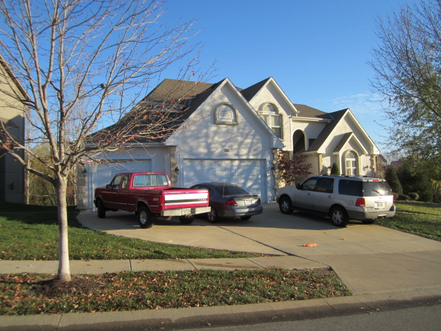 5100 162nd St, Overland Park, KS 66085 