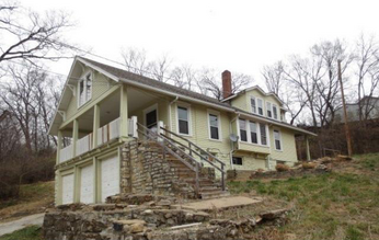 2437 S 12th Ter, Kansas City, KS 66103 