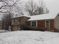 6419 W 99th St, Overland Park, KS 66212 