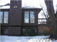 2421 Yellowstone St, Wichita, KS 67215 