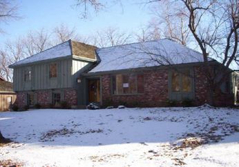 12625 Overbrook Roa, Leawood, KS 66209 