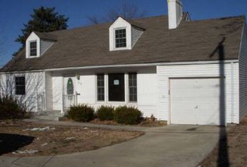 3312 W 75th St, Prairie Village, KS 66208 