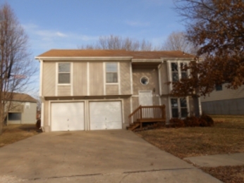 648 Colleen Dr, Gardner, KS 66030 