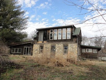 8540 Kaw Dr, Kansas City, KS 66111 