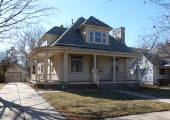 407 E 8th St, Newton, KS 67114 