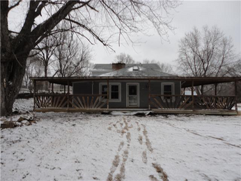 825 S 94th St, Kansas City, KS 66111 