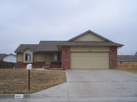 401 Homewood Ln, Newton, KS 67114 