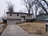 120 Waterworks St, Paola, KS 66071 