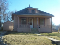 509 W 4th St, Newton, KS 67114 