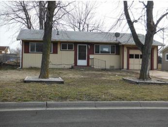 905 SE 3rd Street, Newton, KS 67114 