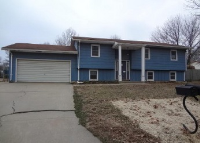 409 Sycamore Dr, Wamego, KS 66547 