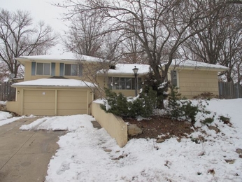 1618 Dakota St, Leavenworth, KS 66048 