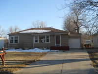 221 W 25th Ave, Hutchinson, KS 67502 