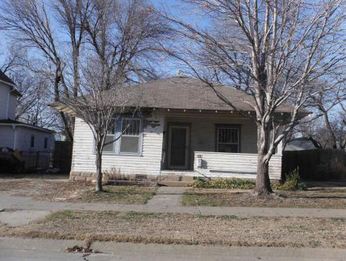 216 Main Street, Augusta, KS 67010 