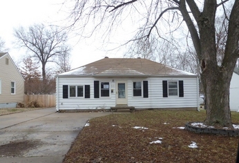 4837 Canterbury Rd, Roeland Park, KS 66205 
