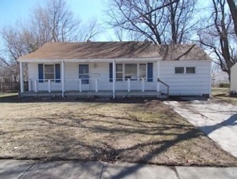 1213 E Cedar St, Olathe, KS 66061 