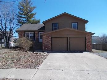709 Colleen Dr, Gardner, KS 66030 