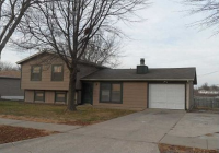 2318 Se 28th Ct, Topeka, KS 66605 