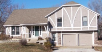 5660 Meadow Hts Dr, Shawnee, KS 66226 