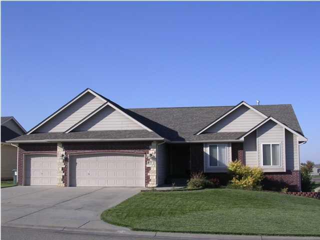 3022 N Pepper Ridge Ct, Wichita, KS 67205 