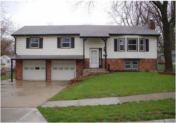 7219 Reeder St, Shawnee, KS 66203 