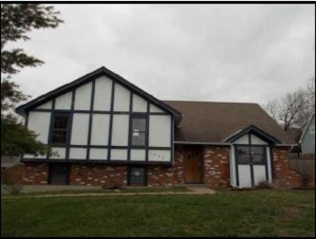 1200 S 104th Street, Edwardsville, KS 66111 