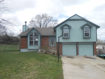 1432 51st St S, Kansas City, KS 66106 