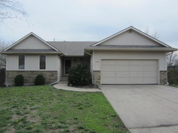 311 E Tall Tree Rd, Derby, KS 67037 