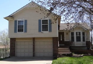 9503 W 48th St, Merriam, KS 66203 