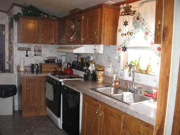 112 Delaware, Edwardsville, KS 66113 