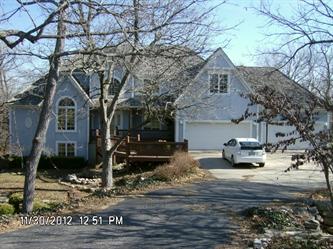 18005 Canterbury Dr, Stilwell, KS 66085 