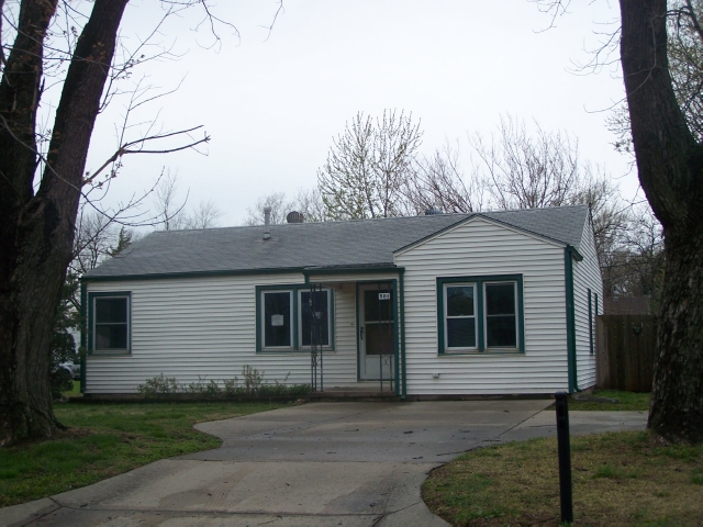 501 Luella Ave, Mulvane, KS 67110 