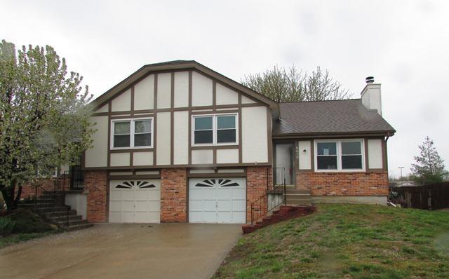 6650 W 151st Pl, Overland Park, KS 66223 