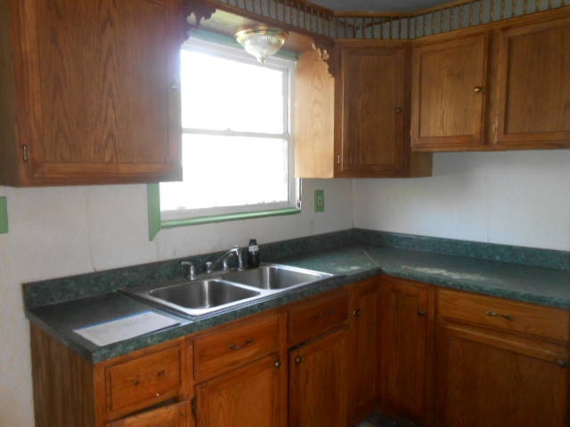 2611 S 48th Ter, Kansas City, KS 66106 