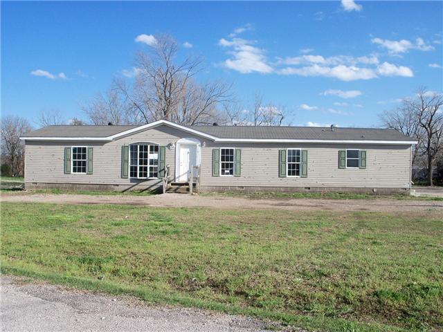 2010 E 3rd St, Fort Scott, KS 66701 