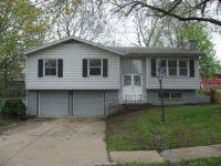 7717 Corona Ave, Kansas City, KS 66112 