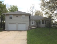 3837 SE 30th Park, Topeka, KS 66605 