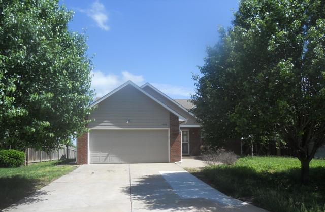 1685 N Prairie Run Cir, Mulvane, KS 67110 