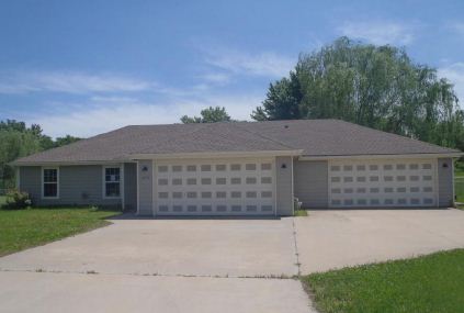 850 Oak St, Lawrence, KS 66044 