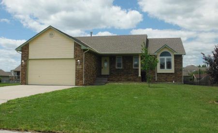 2721 Bristol Ct, Augusta, KS 67010 