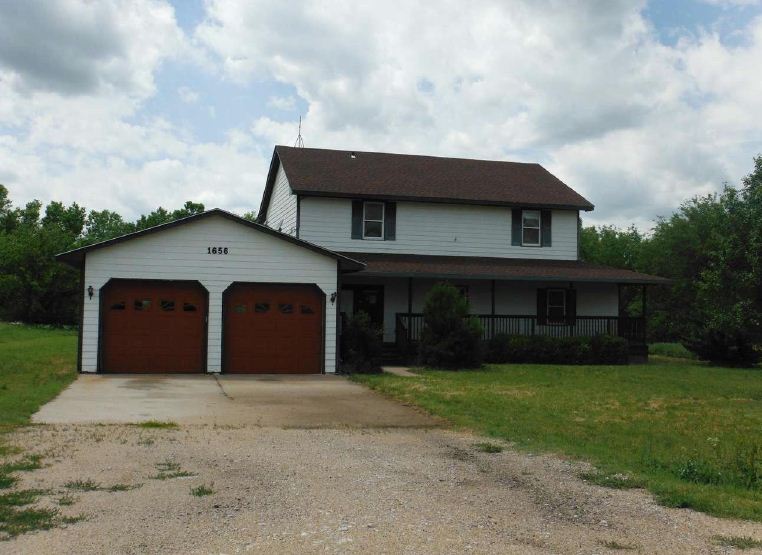 1656 W Larkin Dr, Milton, KS 67106 