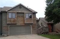 215 Glenview Dr, Lawrence, KS 66049 