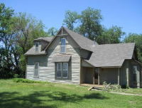 1955 Avenue R, Sterling, KS 67579 