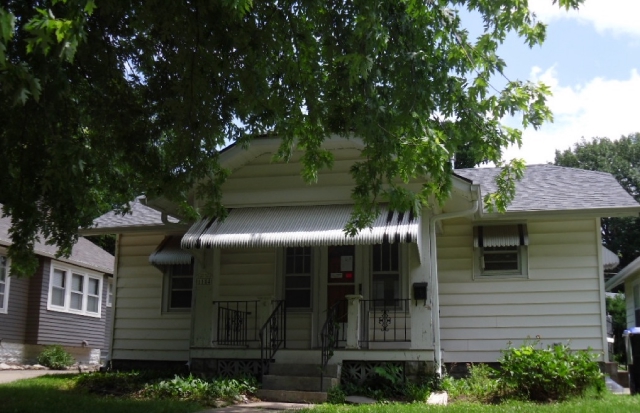 1184 SW Medford Ave, Topeka, KS 66604 