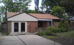 1932 Fabrique St, Wichita, KS 67218 