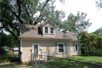 315 Clark St, Bonner Springs, KS 66012 