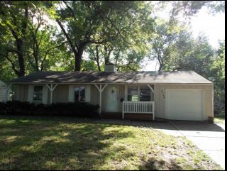 8768 Larsen Street, Overland Park, KS 66214 