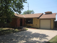 8002 E Levitt Dr, Wichita, KS 67207 