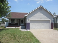 352 S Peach Cir, Haysville, KS 67060 